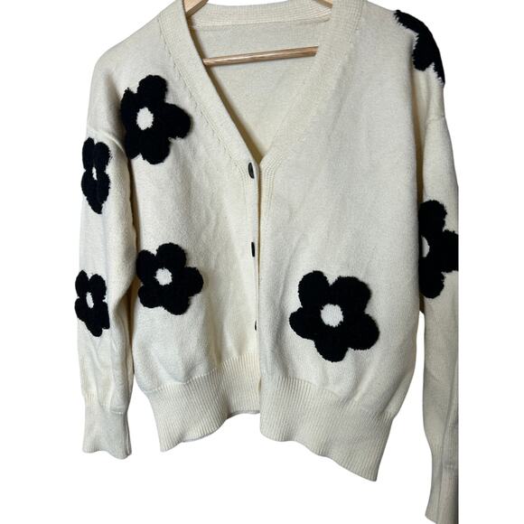 Cider Chunky Slouchy 3D Floral Button Down Cardigan Size XL Y2K - Picture 3 of 8